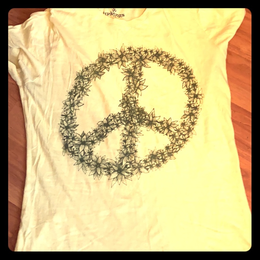 2 for $20 ivy peace sign tee